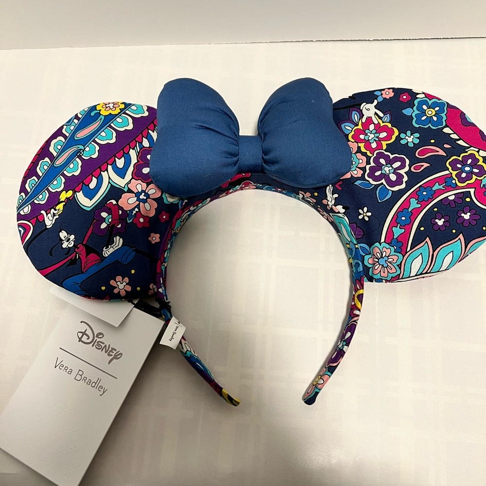 NWT Vera Bradley Mickey Ears featuring Goofy